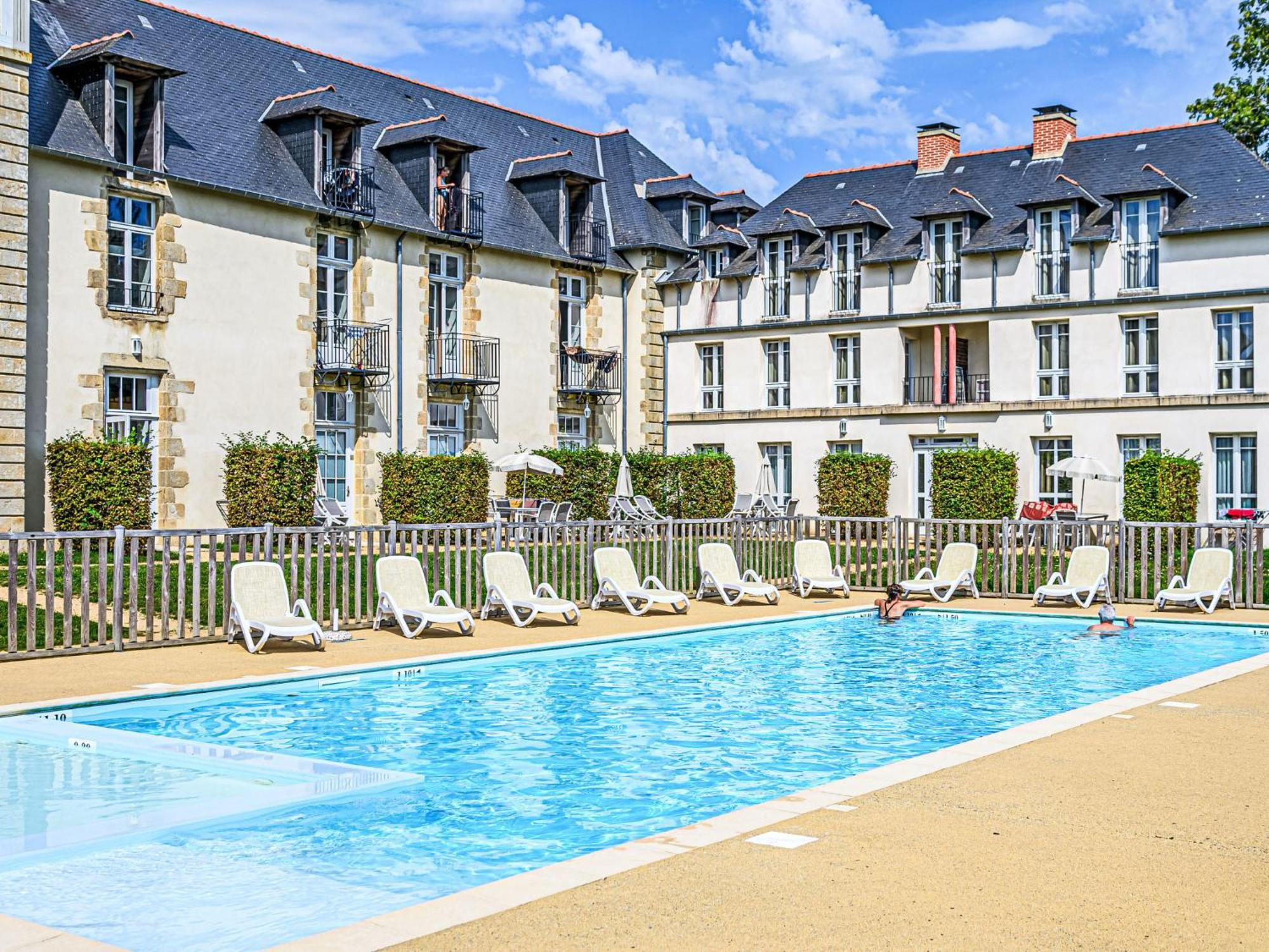 Apartment Chateau De Kergonano-2 By Interhome Baden Exterior photo